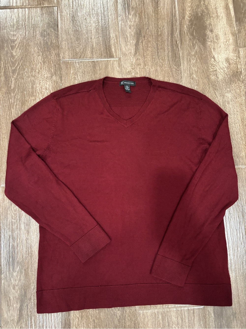 Men's V-Neck Wool Blend Lightweight Sweater Size 2XL- Burgundy Casual Career